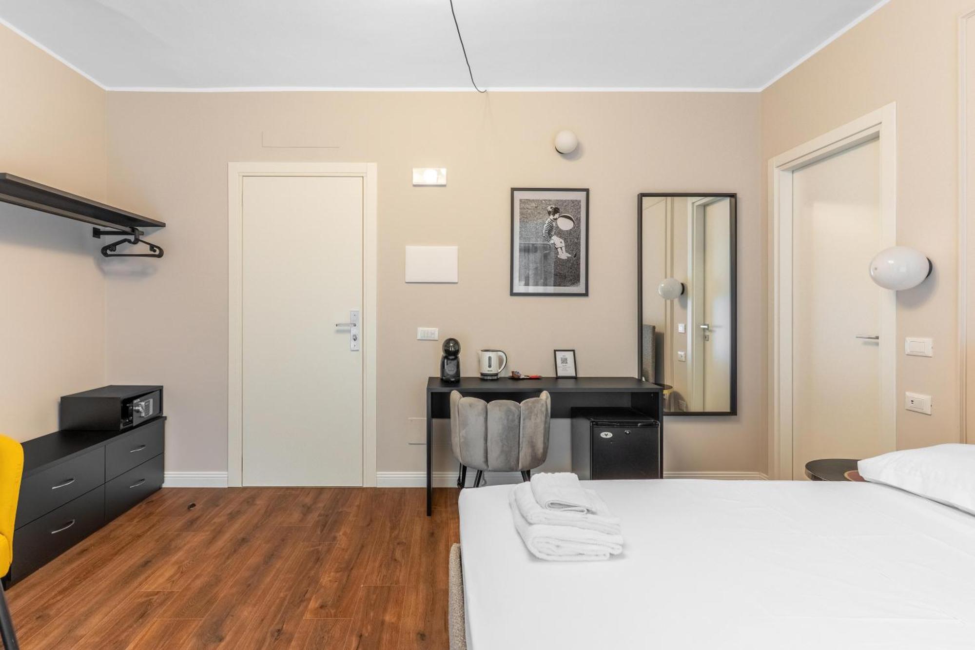 Torriani Suites Foresteria Lombarda Milano Esterno foto